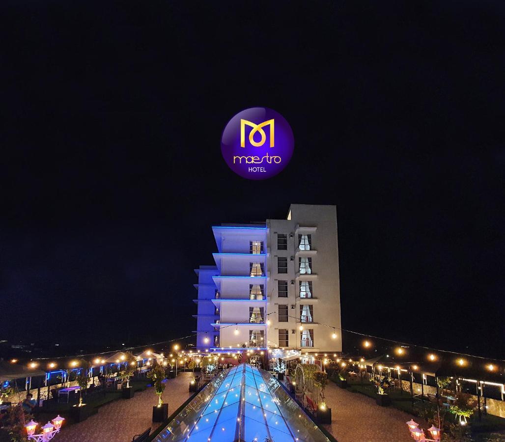 Maestro Hotel Kota Baru Pontianak Exterior photo